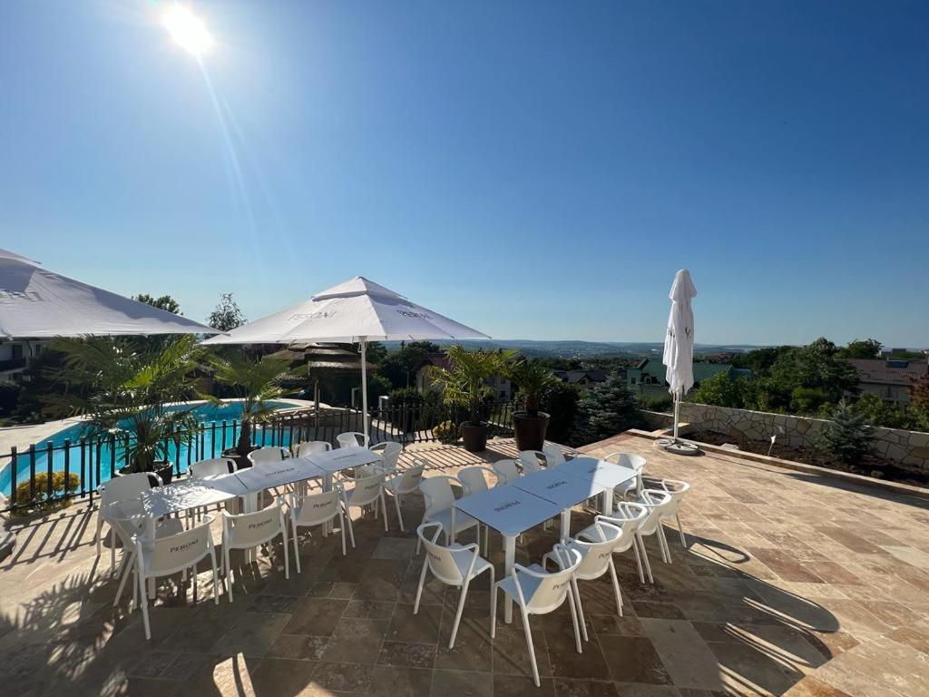 Cardinale Resort Iasi Extérieur photo